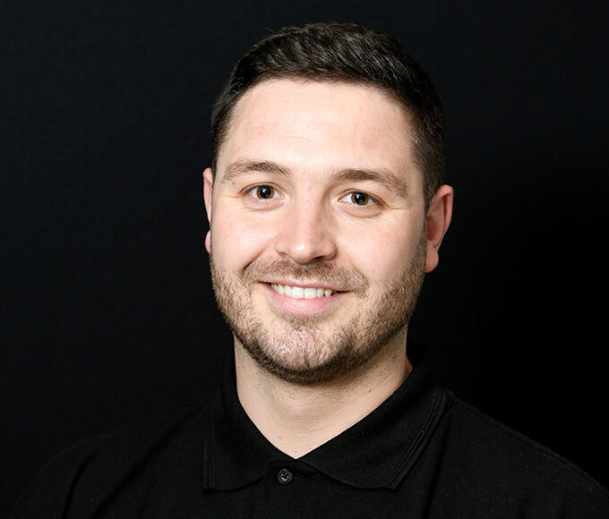 Matthew Penswick (L)
